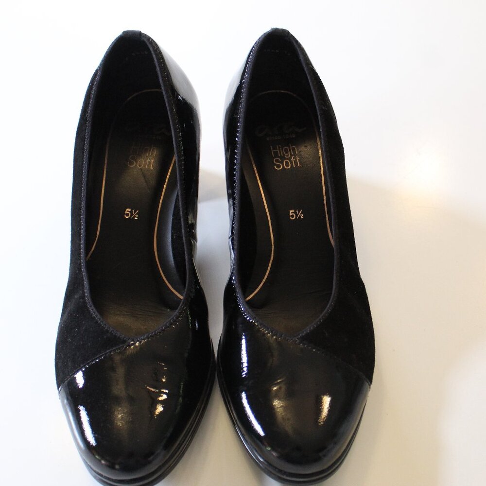 Ara Womens Concord Heel Shoe Black, Size 7.5 US gently used UK 5.5 comfortable